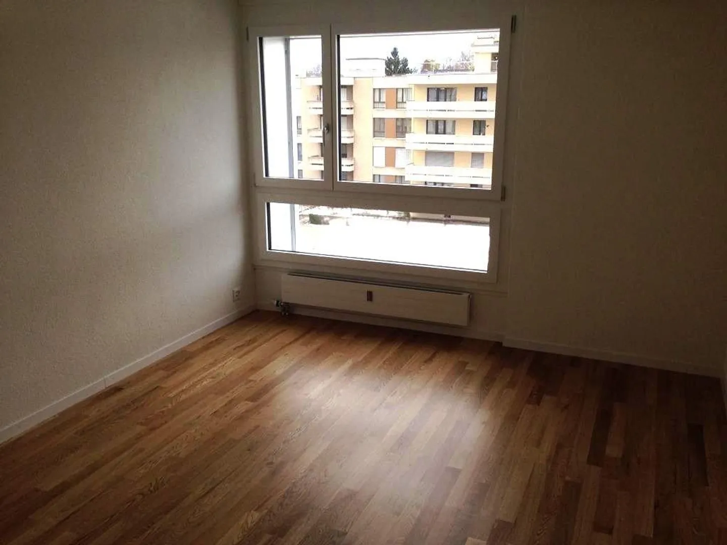 Spacious 2-room apartment - Photo 4 of 7