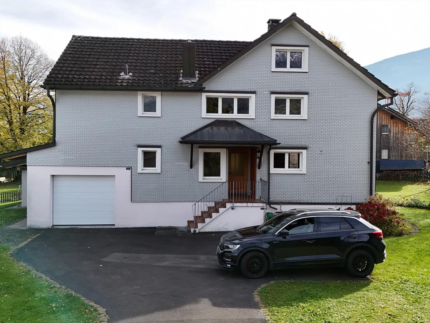 Sonniges, freistehendes Einfamilienhaus - Foto 1 von 11