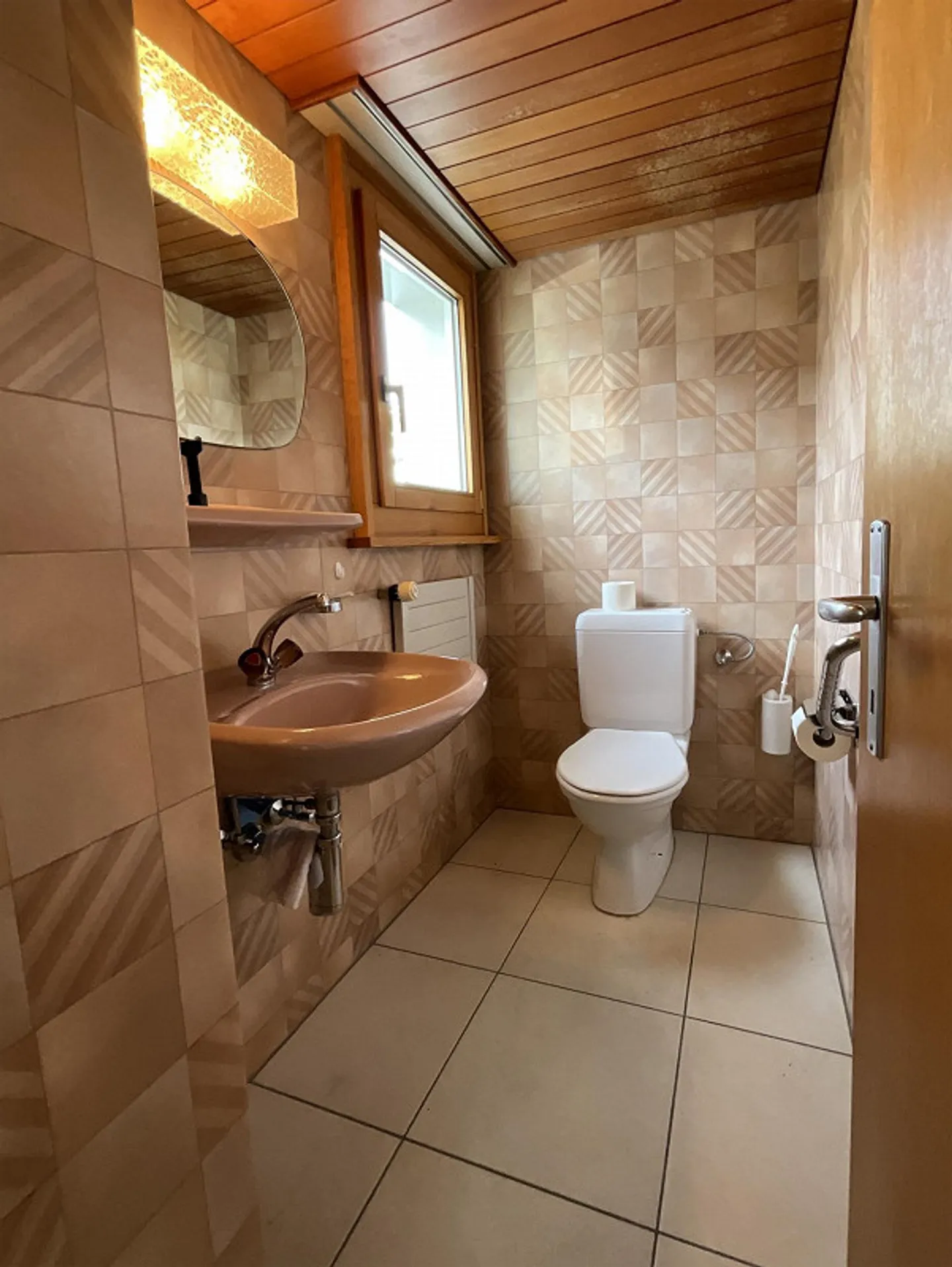 Sonniges, freistehendes Einfamilienhaus - Foto 7 von 11