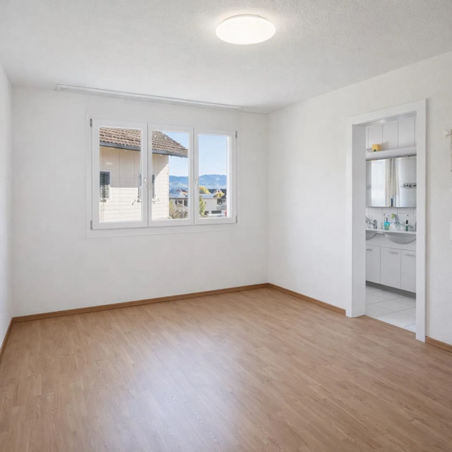 Appartement 4.5 pièces - Photo 3 sur 8