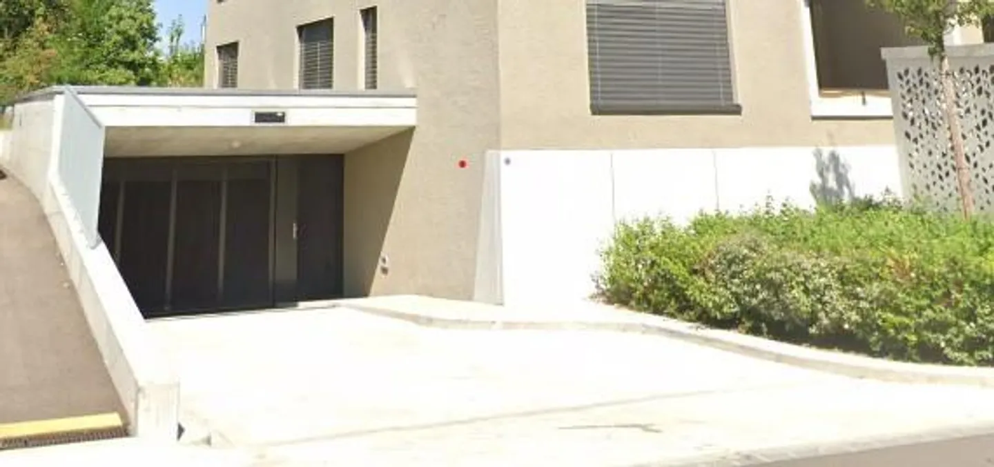 Autoabstellplatz in UN-Garage - Foto 1 von 1