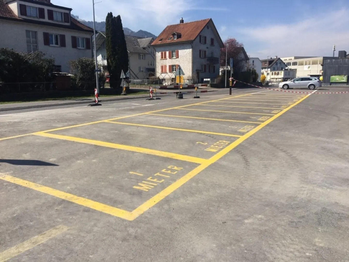 Outdoor parking at Reichenburg train station - Photo 1 of 1