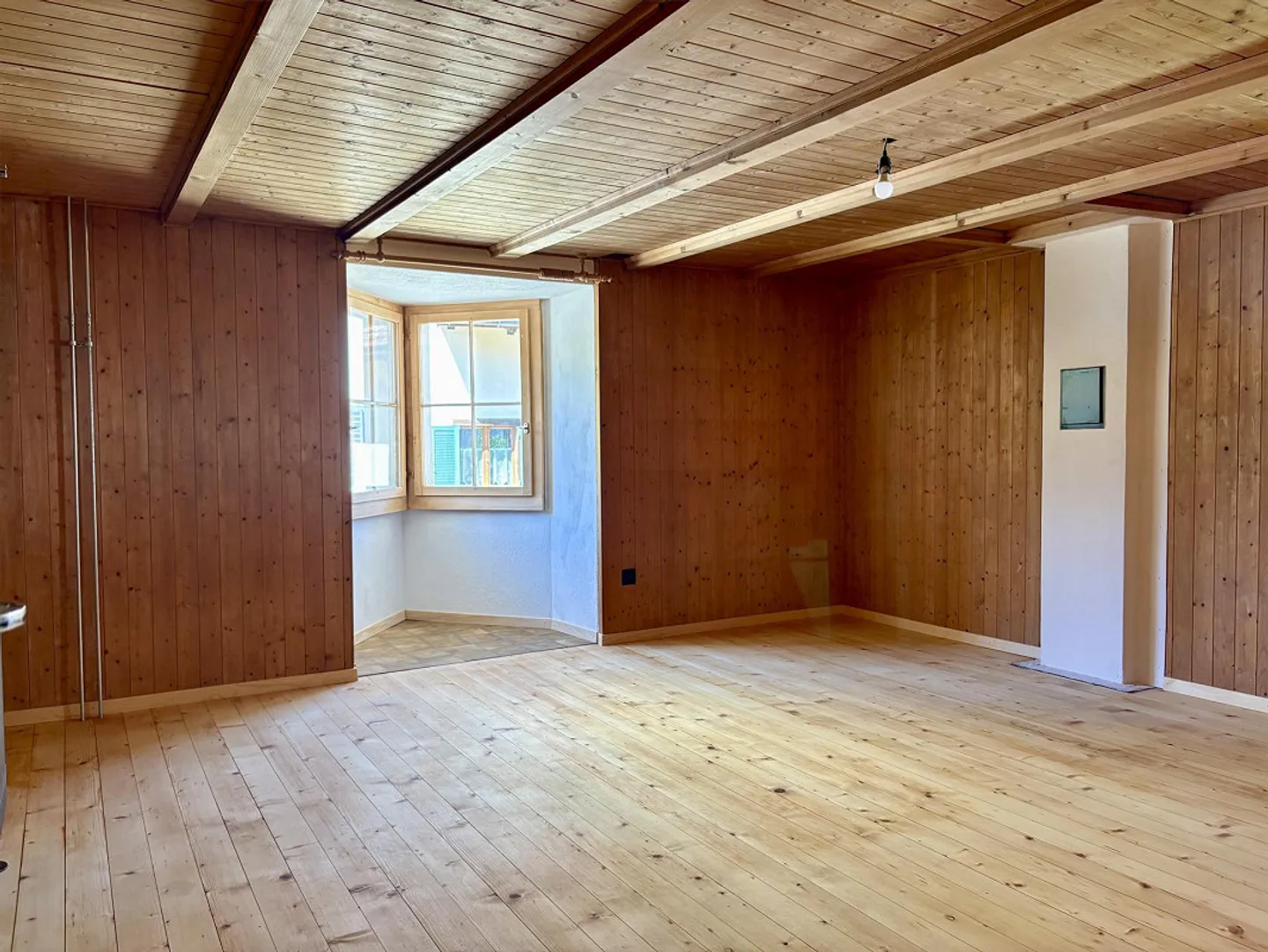 Ampio appartamento di 3,5 stanze in una casa storica a Domleschg - Foto 6 di 16