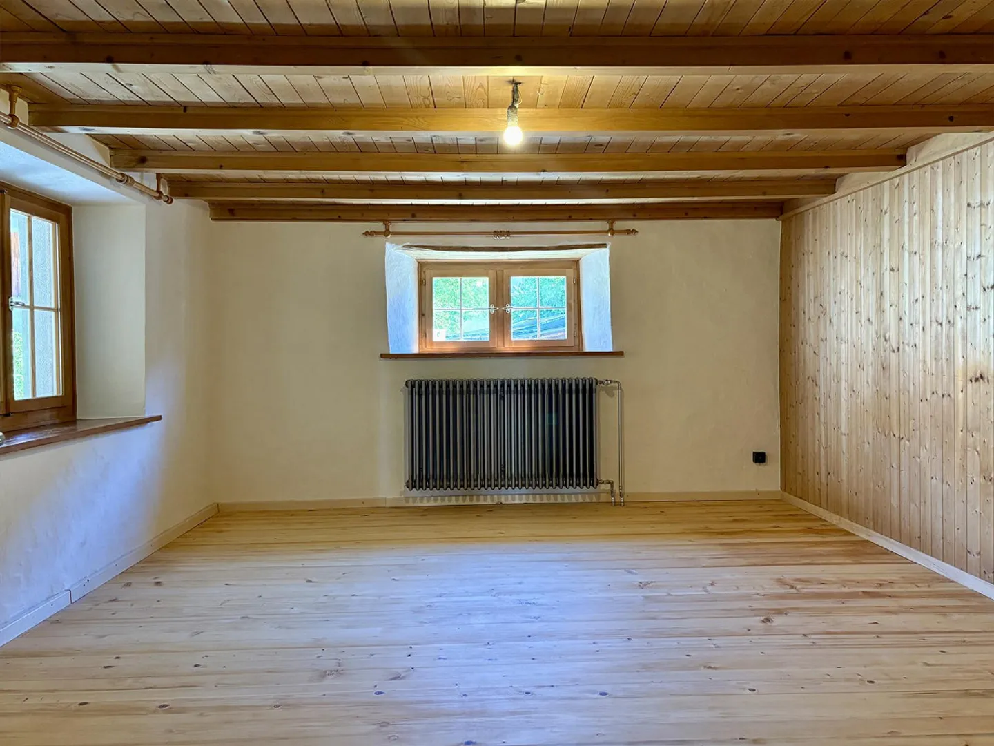 Ampio appartamento di 3,5 stanze in una casa storica a Domleschg - Foto 12 di 16