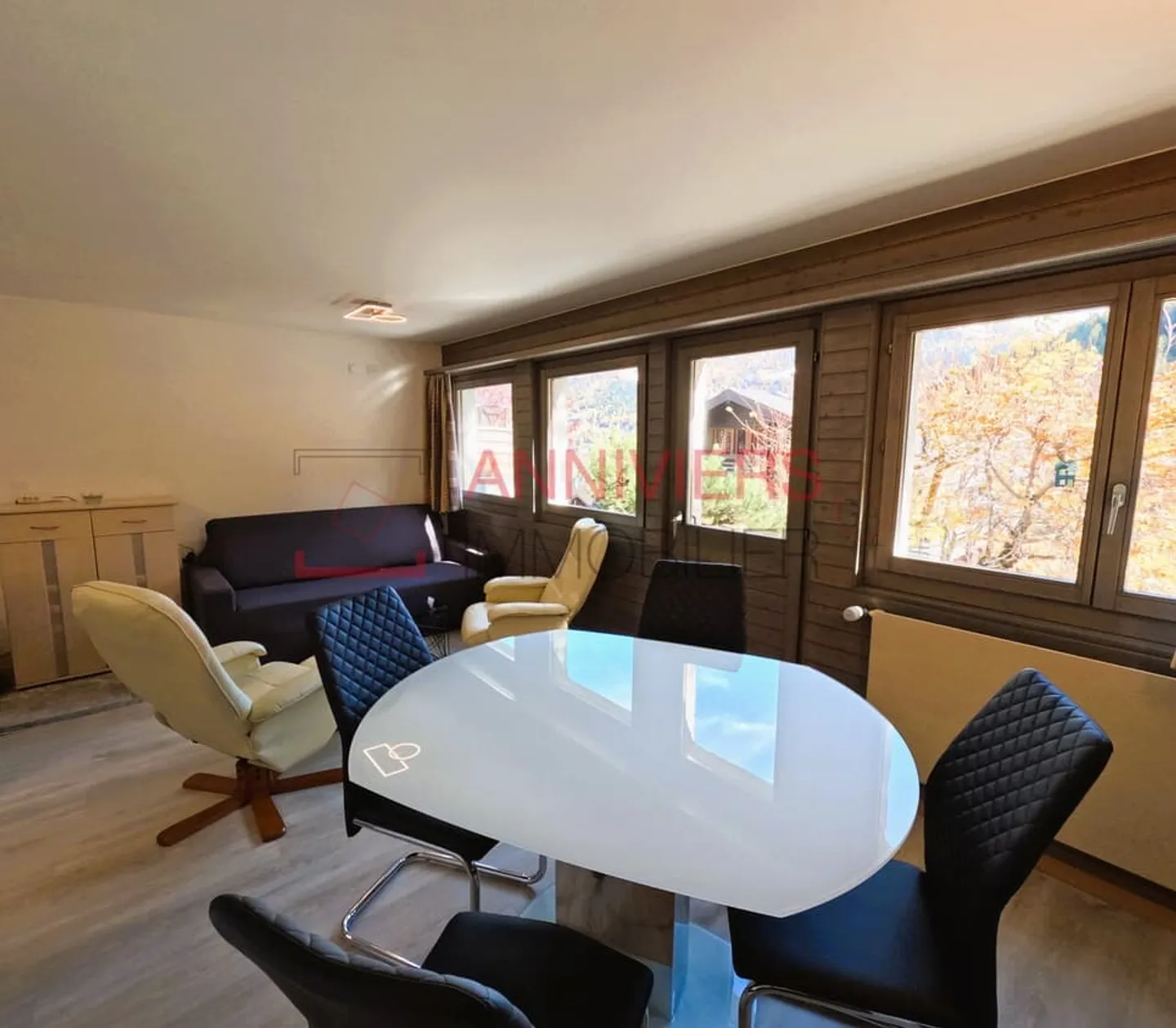 Magnificent 3.5-room furnished apartment with large terrace - Photo 3 of 13