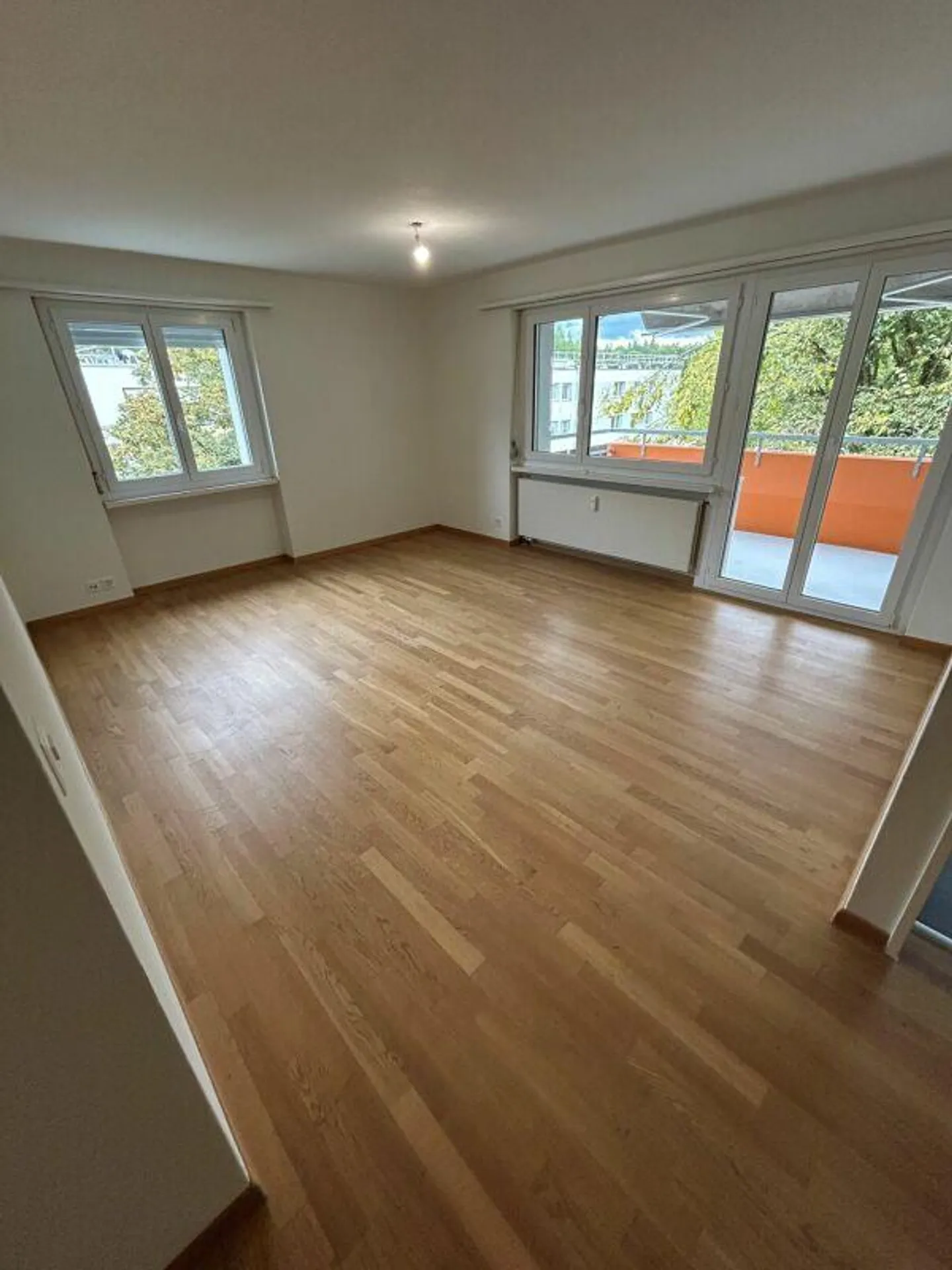 Renovated 3.5-room apartment - Photo 5 of 11