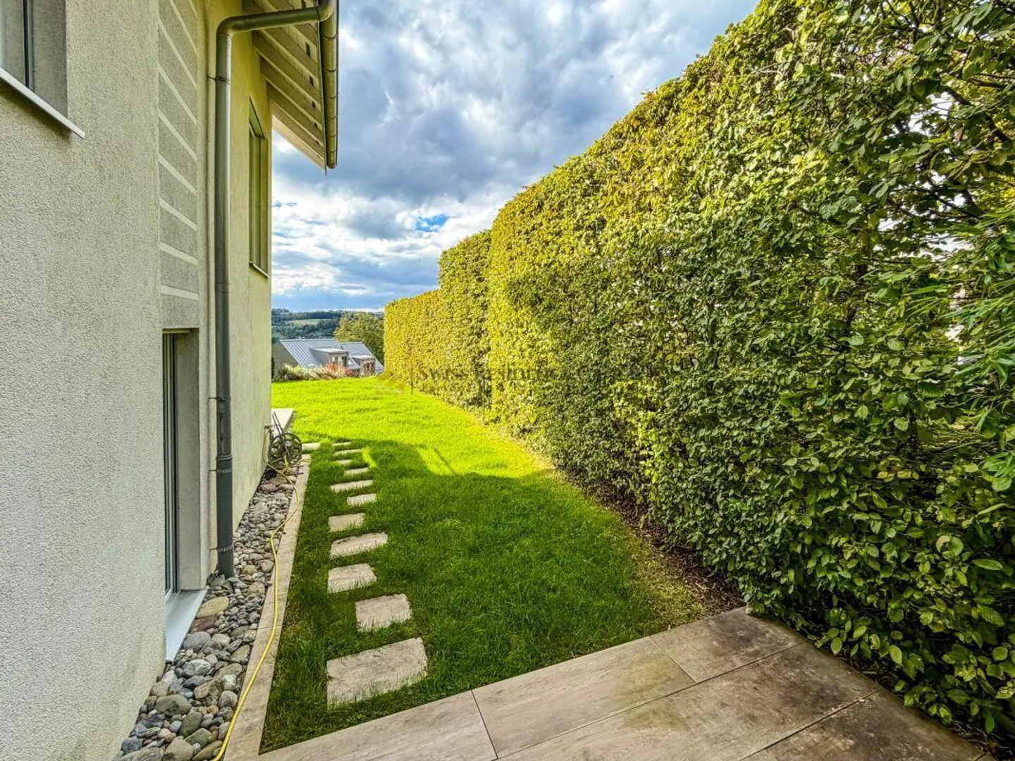 Dreamlike family domicile on the edge of the forest with a view into the greenery - Photo 18 of 20
