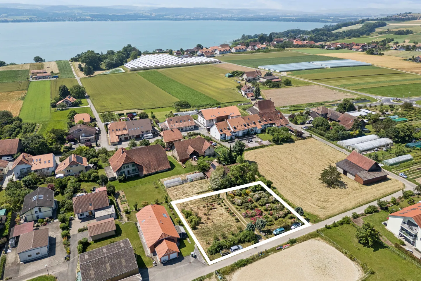 Sonniges Bauland mit vielseitigem Entwicklungspotenzial - Foto 2 von 13