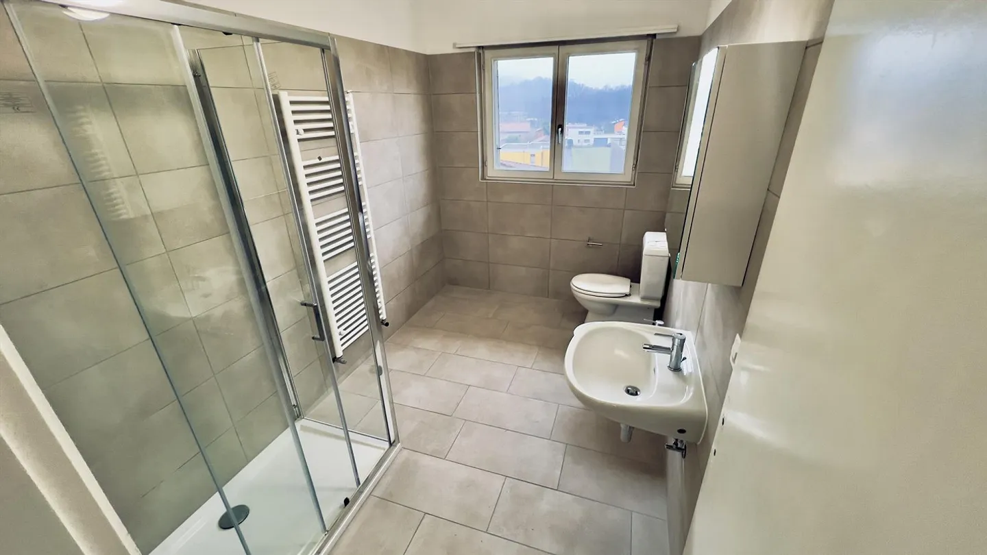 Miete hellen 4.5-Zimmer-Dachboden in Genestrerio renoviert - Foto 8 von 10