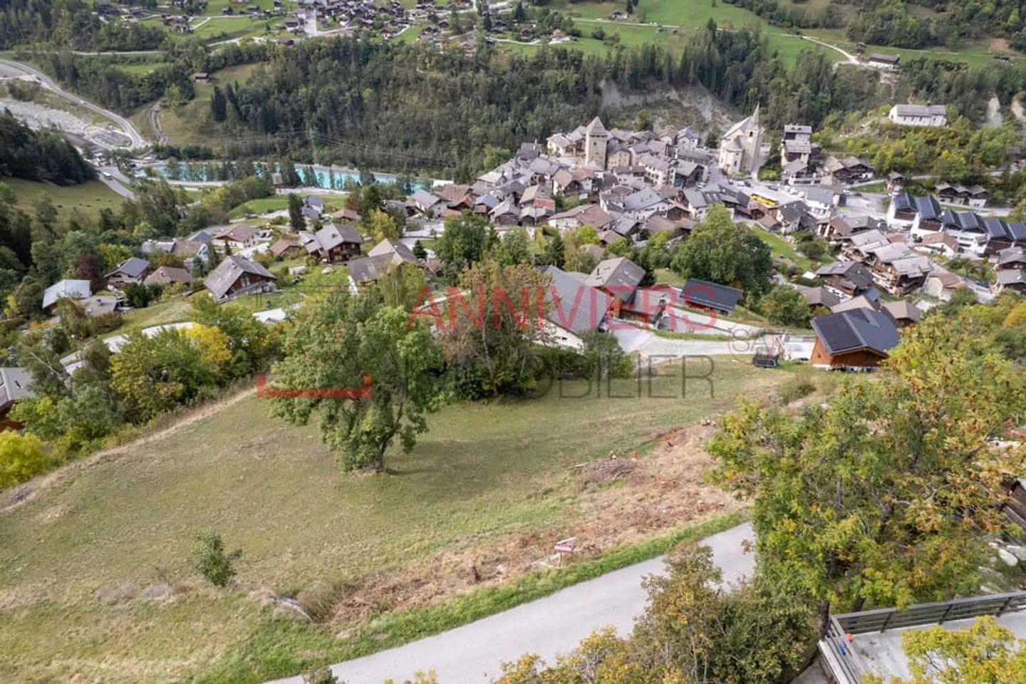 Magnificent building plot of 587 m2 in Vissoie - Photo 1 of 13