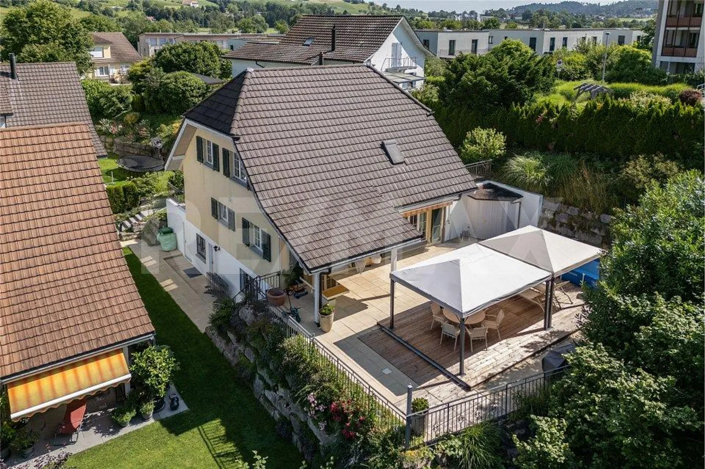 Maison individuelle de 5,5 pièces à 8422 Pfungen - seulement 8 minutes de Winterthur - Photo 2 sur 13