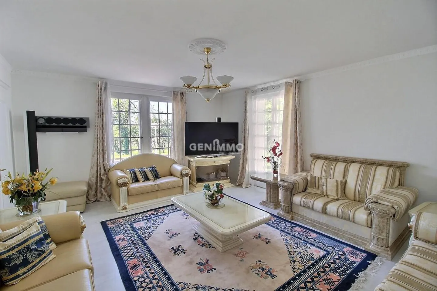 Haus mit 10 Zimmern - Foto 4 von 5