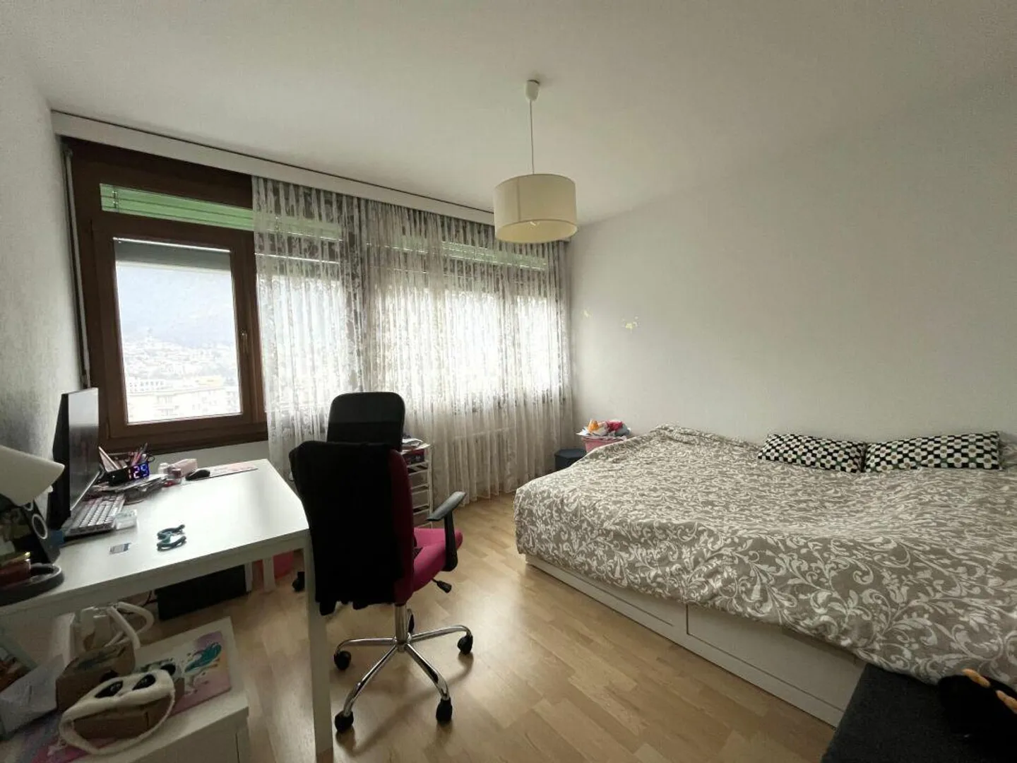 Attractive 3.5-Room Apartment - Photo 4 of 6