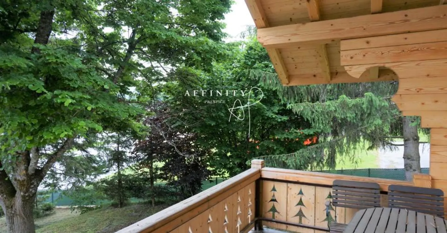 Familienchalet 260 m2 mit einer unabhängigen Wohnung in der Nähe von Crans-Montana - Foto 7 von 7