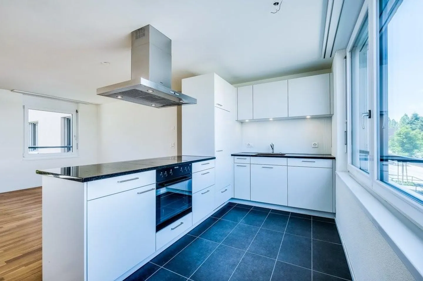 Ideal living offer for a young couple - Photo 3 of 8