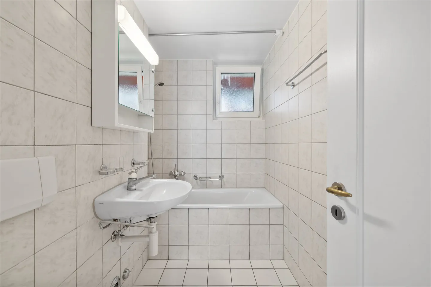 Appartamento affascinante con 4 stanze - Foto 4 di 6