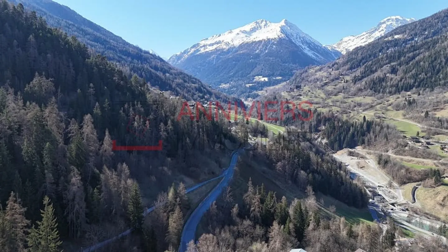 Magnificent building plot of 587 m2 in Vissoie - Photo 11 of 13