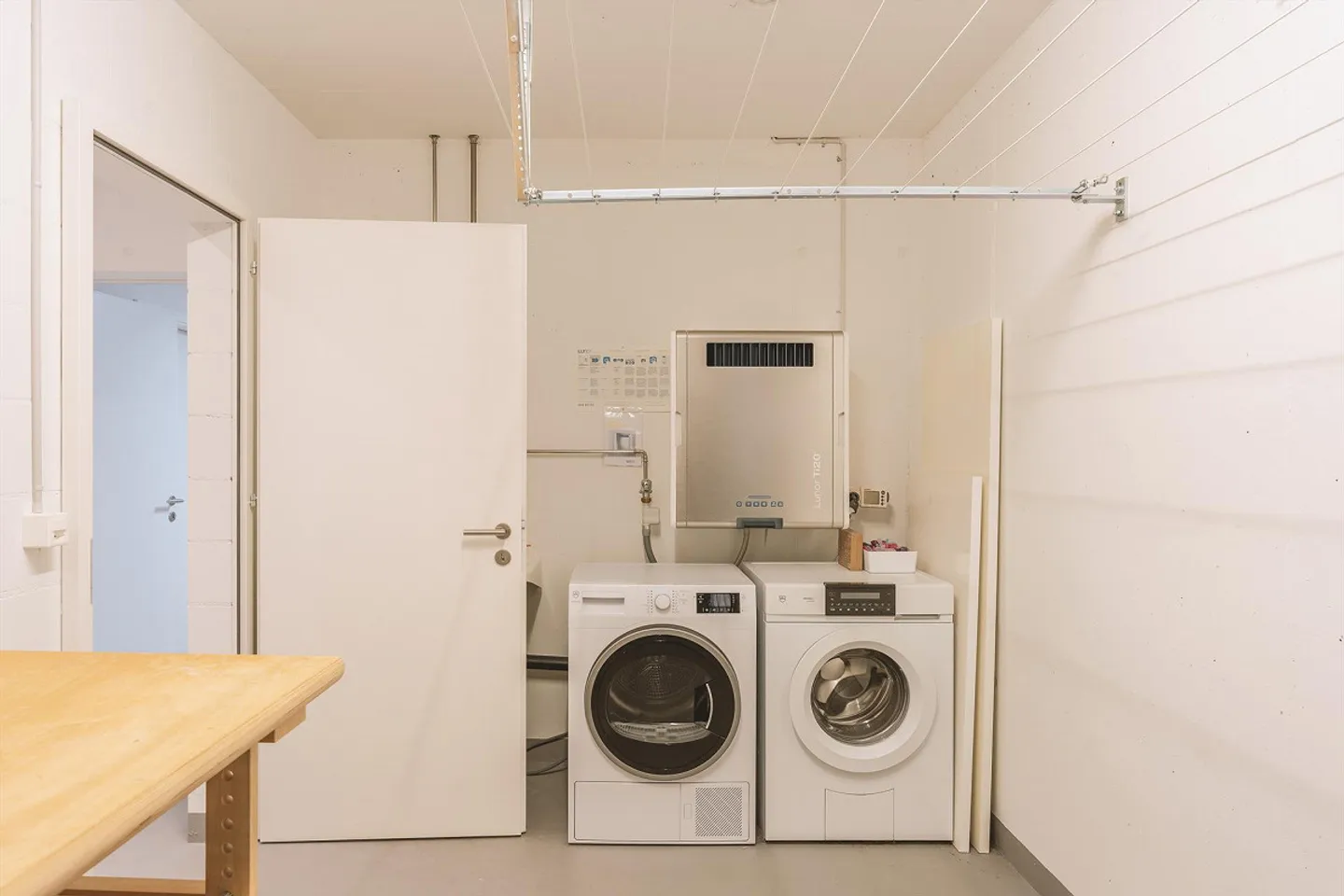 5.5 Room Maisonette Apartment with Additional Atelier Room - Photo 16 of 17