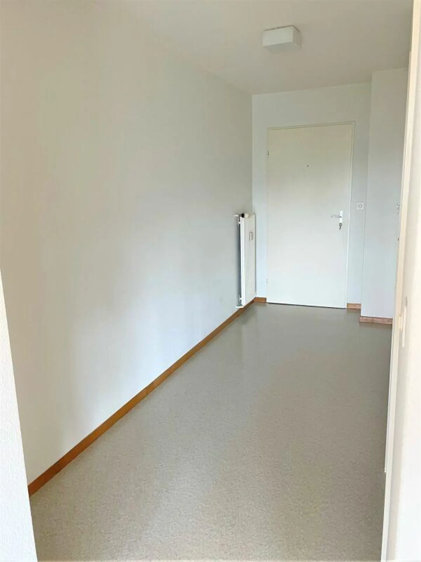 Vue d'ensemble avec votre nouvel appartement individuel - vue sur le lac depuis le balcon, neuf... - Photo 2 sur 7