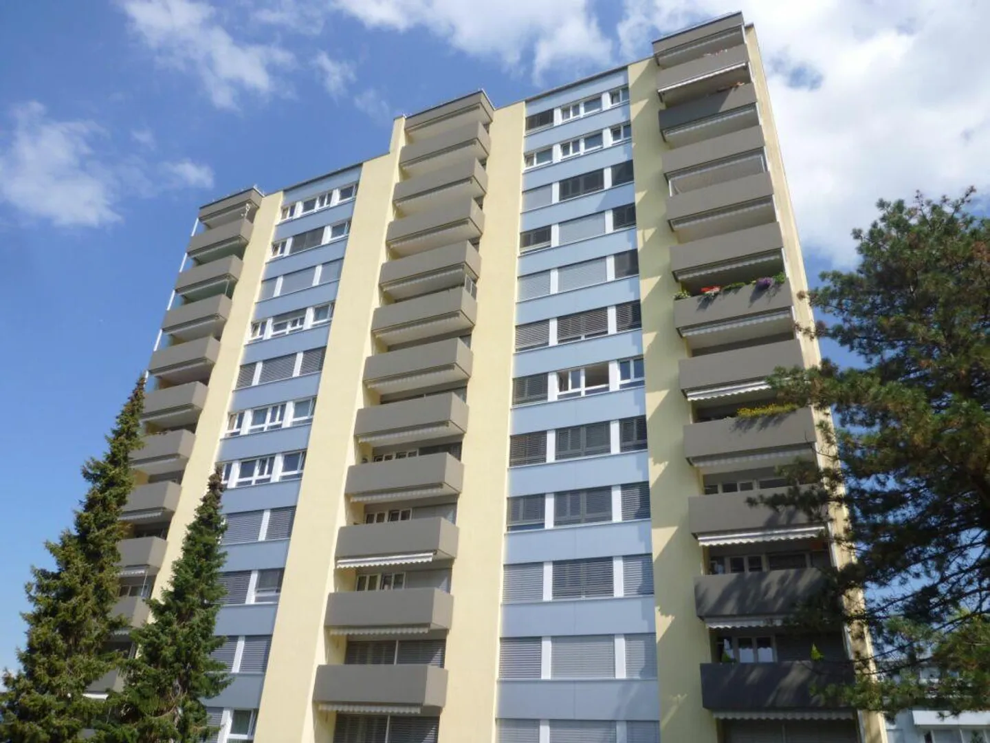 Vue d'ensemble avec votre nouvel appartement individuel - vue sur le lac depuis le balcon, neuf... - Photo 7 sur 7