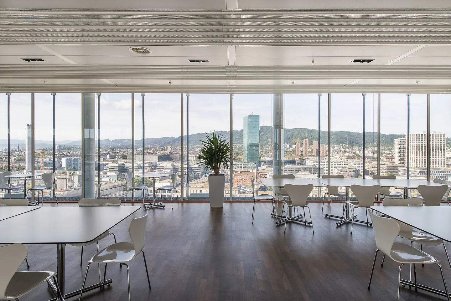 Office Tower TOP FLOORS - exklusive Büroflächen über Zürich - Foto 5 von 14