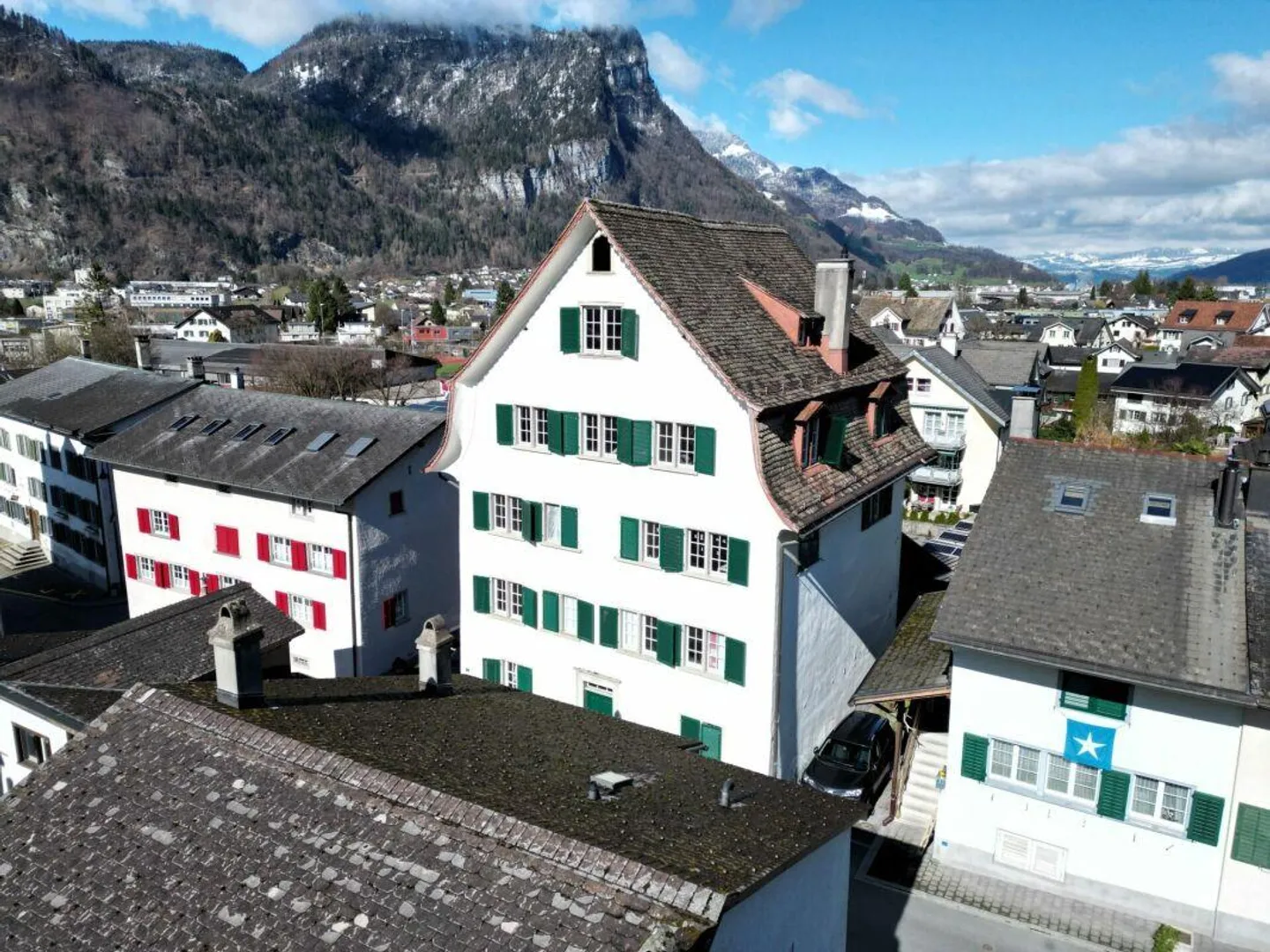 GLÄRNISCHBLICK | appartamento ristrutturato di 1,5 stanze in posizione centrale a Mollis GL - Foto 3 di 10