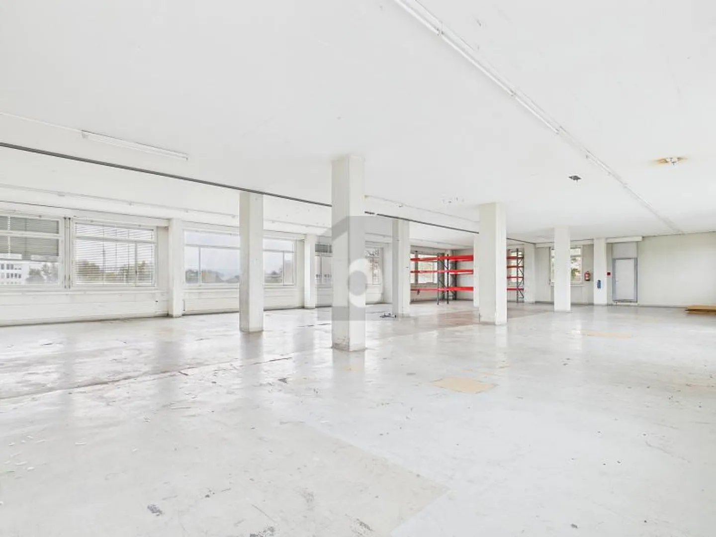 LARGE SPACE IN A GOOD LOCATION - Photo 1 of 6