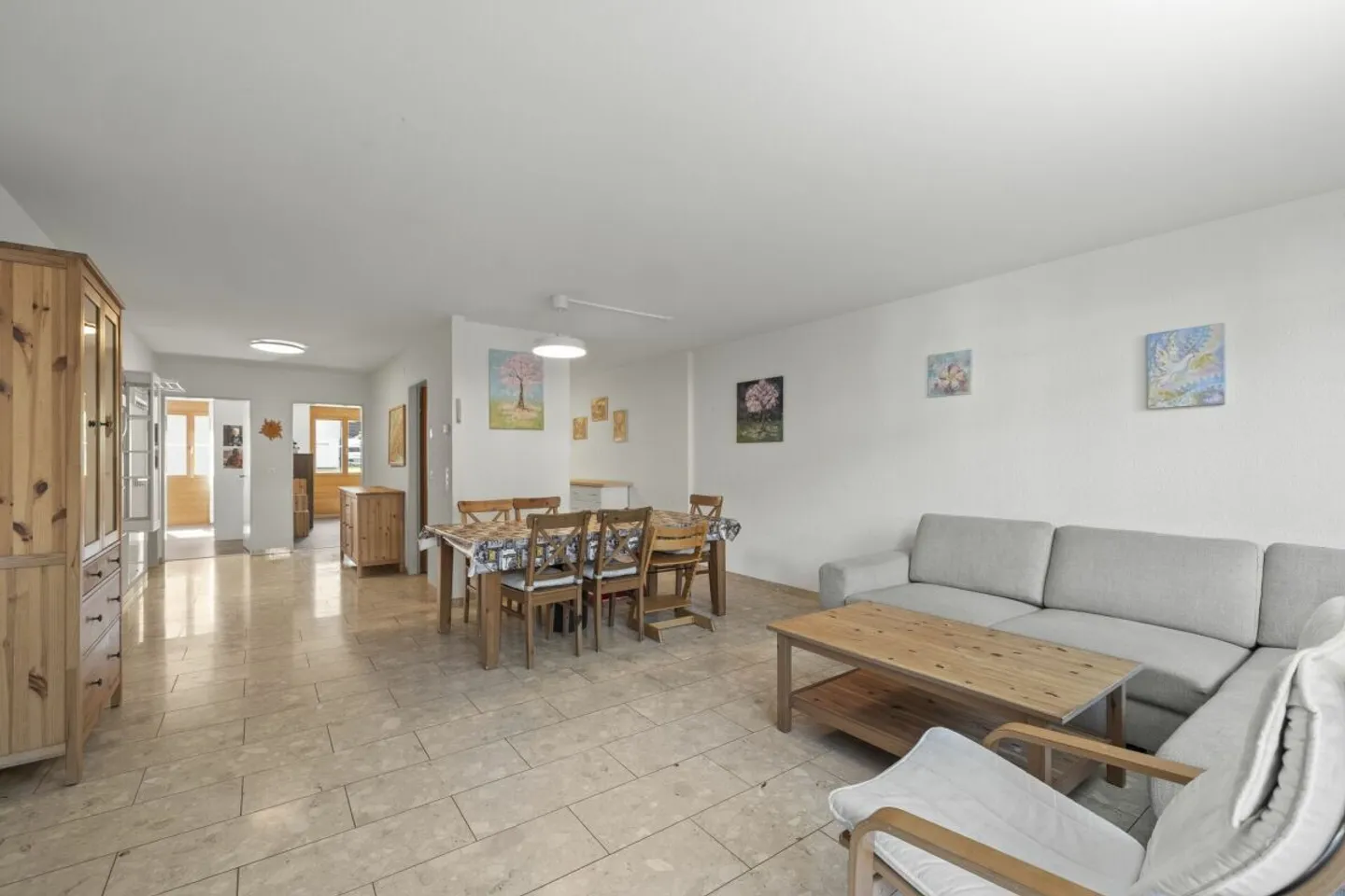 Appartement de jardin 4,5 pièces avec grand patio - Vie confortable et active à Bubendorf - Photo 1 sur 11
