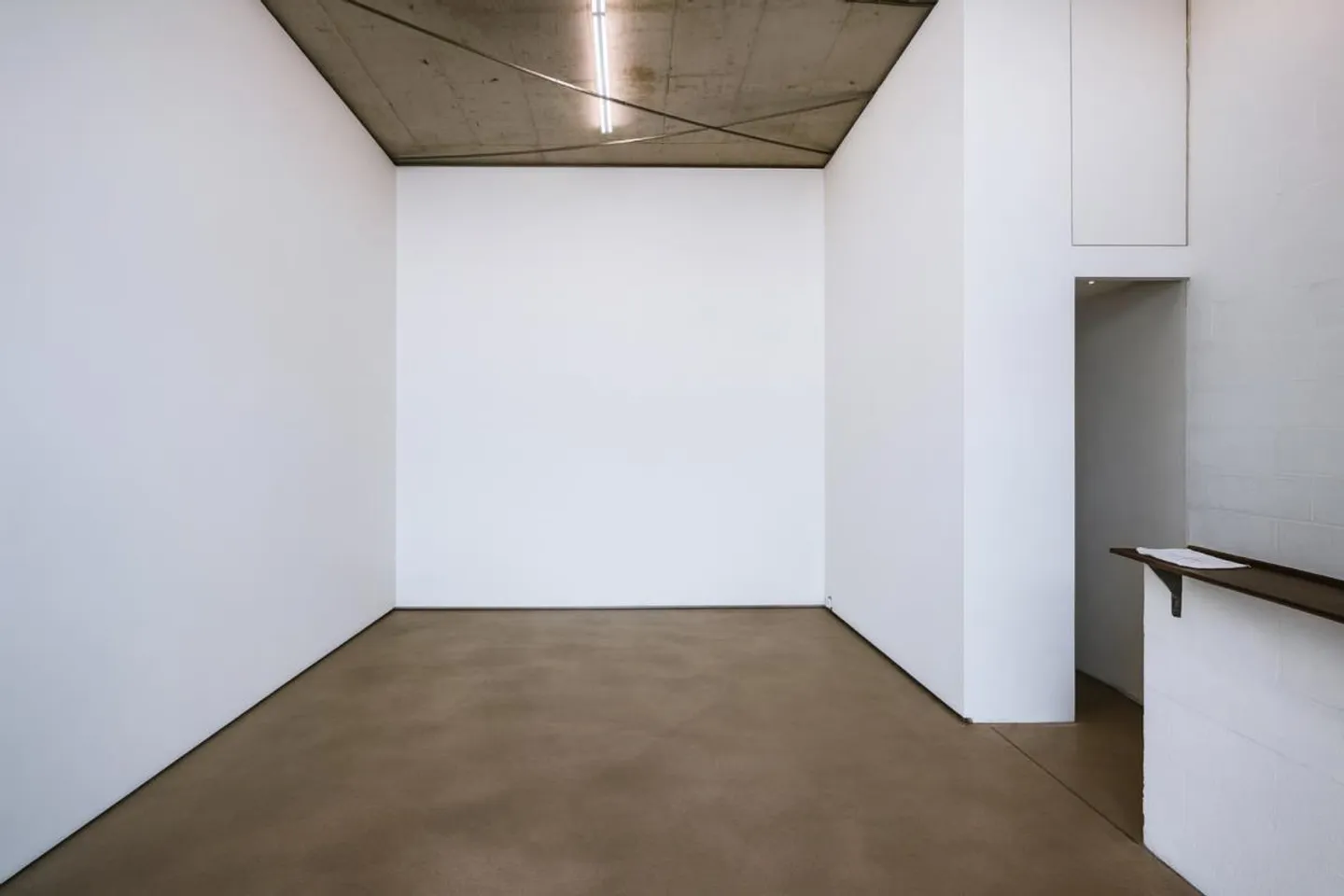 Commercial Arcade of 75 m2 in the City Center - Photo 2 of 7