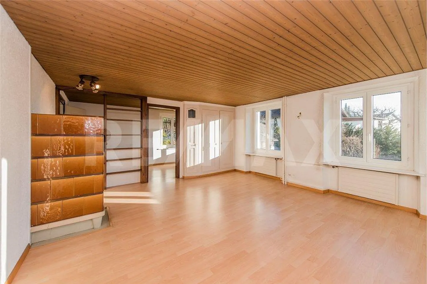 CASA TRIFAMILIARE SOLEGGIATA A DISTANZA A PIEDI DALLA STAZIONE S - Foto 4 di 12