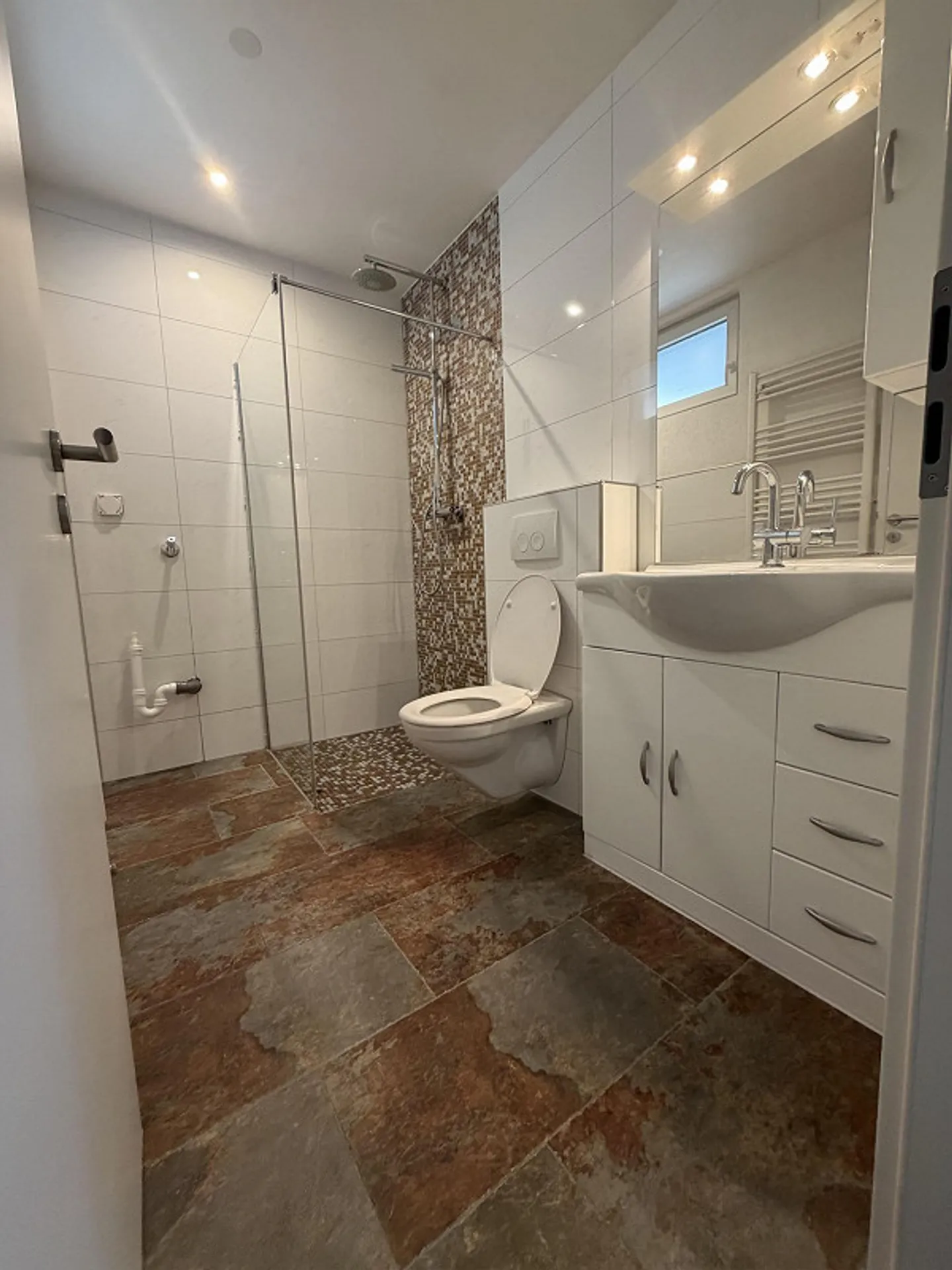 Loft | Studio | Office – versatile space with character - Photo 5 of 8