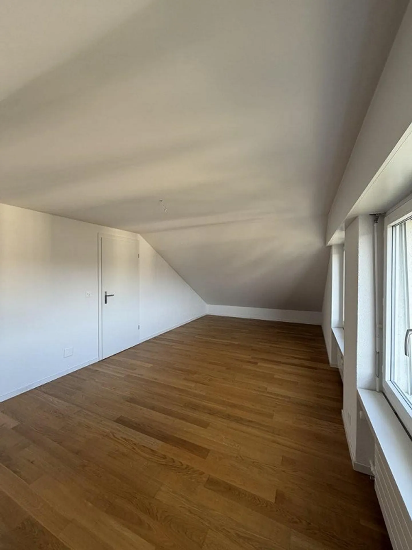 Sunny apartment with a view into the distance! - Photo 5 of 8
