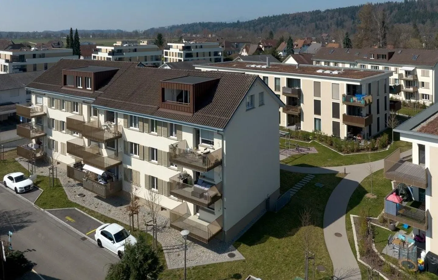 Sunny apartment with a view into the distance! - Photo 1 of 8