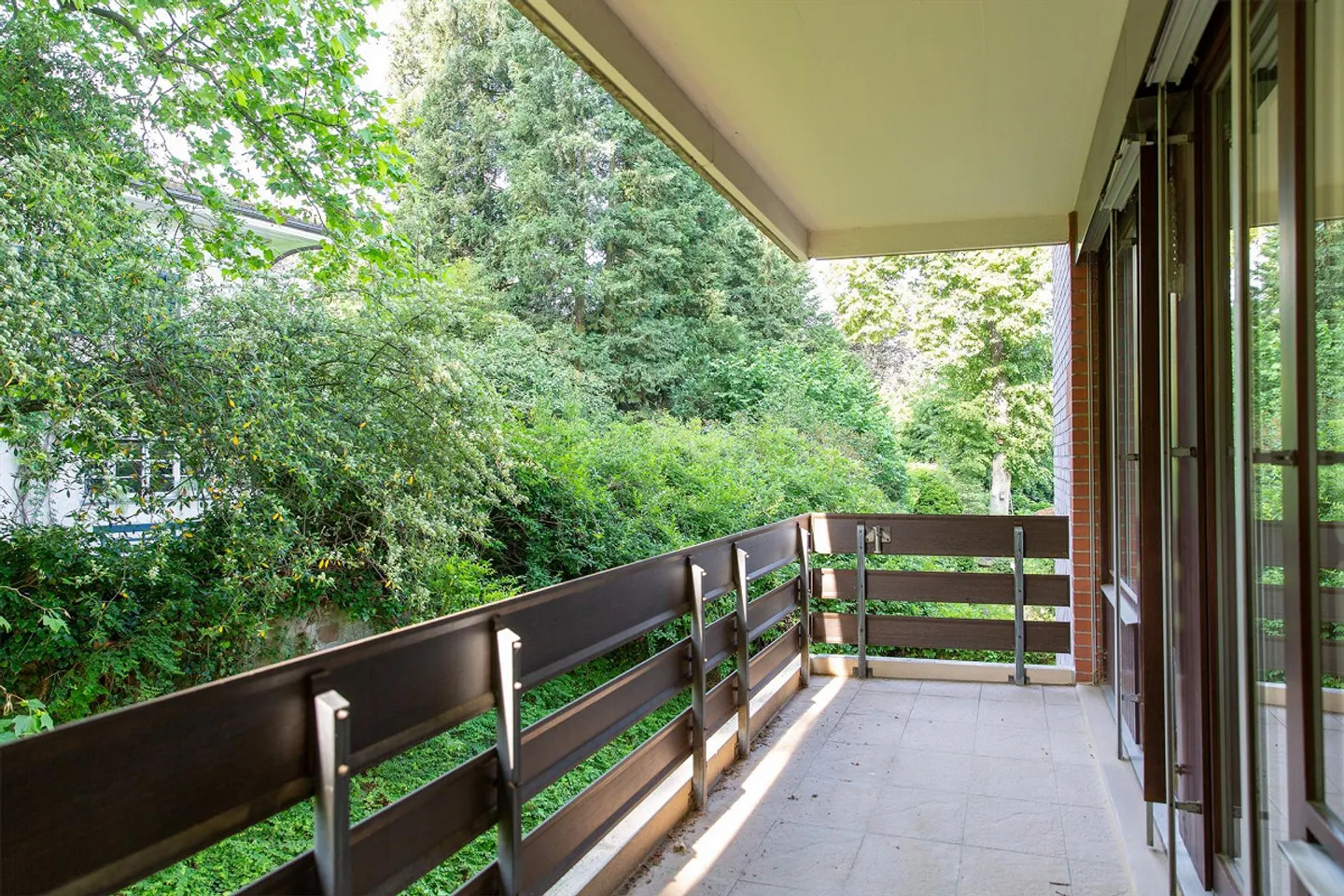 Vivre avec vue : Appartement attrayant de 3,5 pièces - Photo 2 sur 14
