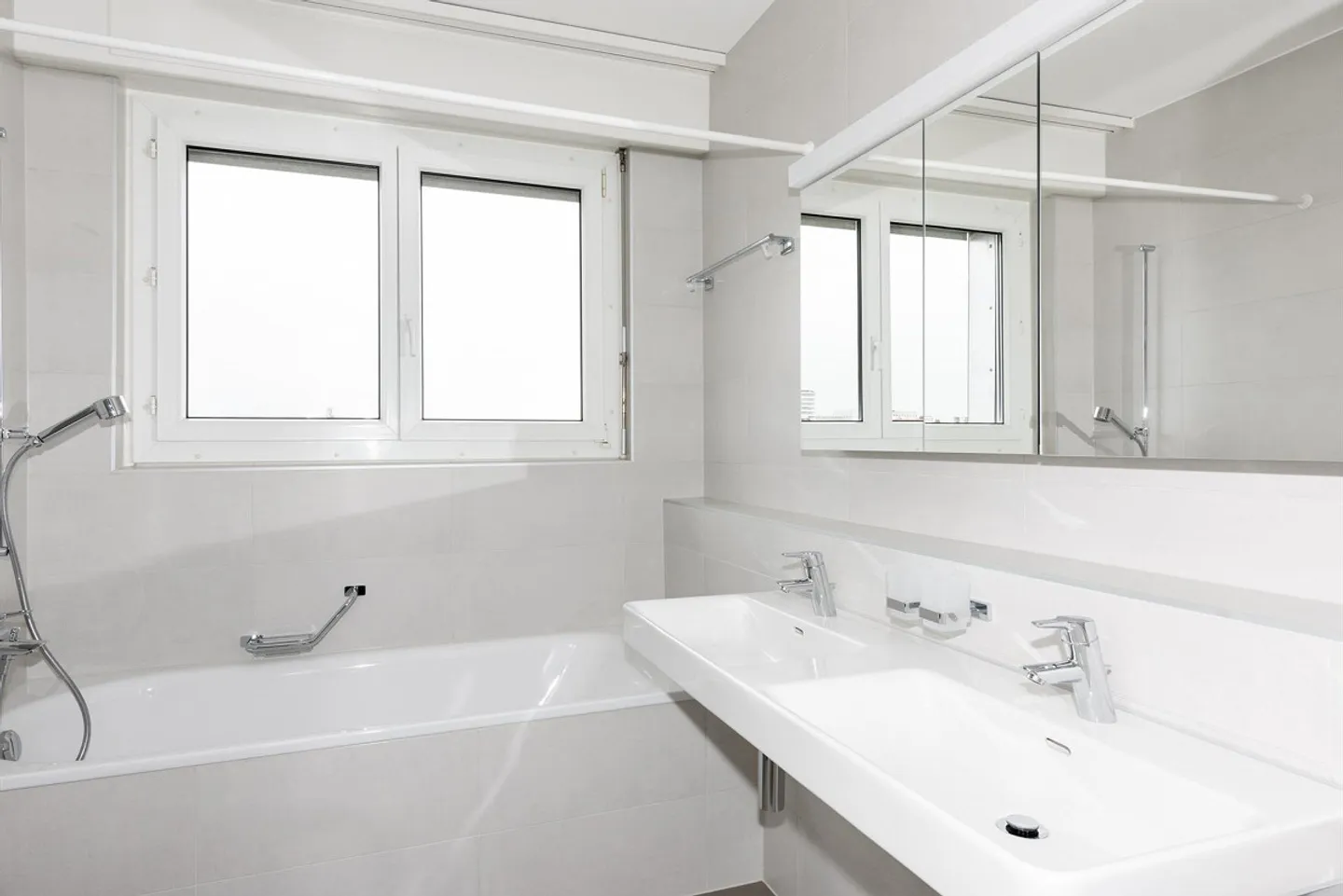 Dachgeschossunterkunft - Foto 8 von 10