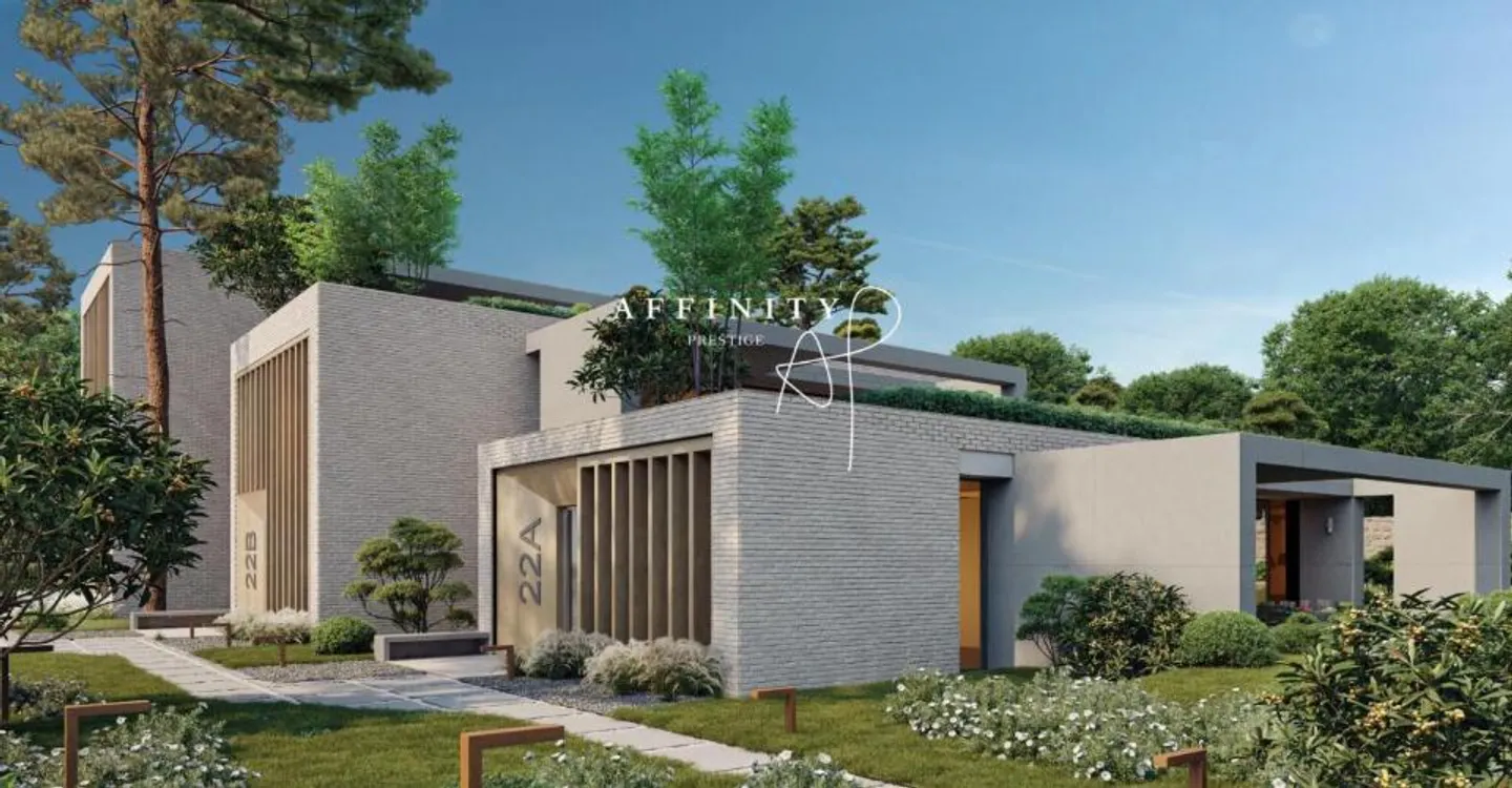 Townhouse duplex with private garden in the center of Geneva - Photo 1 of 4