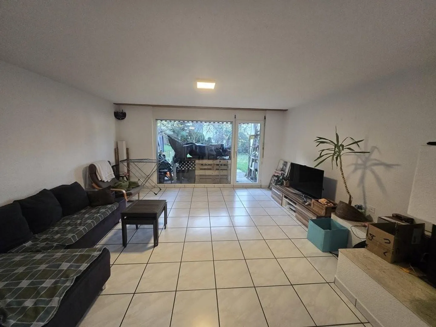 Appartamento duplex di 4.5 locali con giardino in affitto a Port - Foto 2 di 12