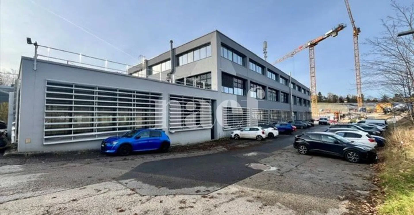 Office space for rent - Photo 3 of 10