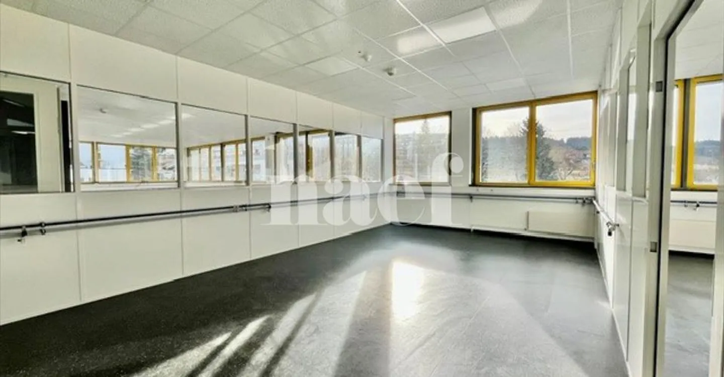 Office space for rent - Photo 9 of 10