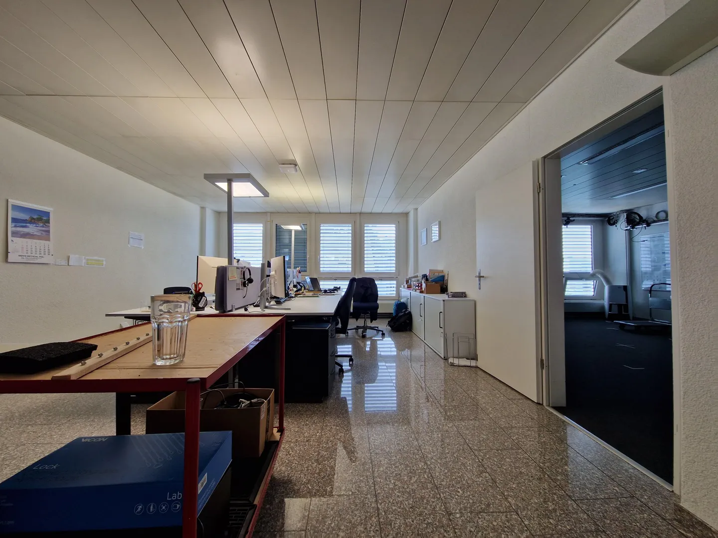 Bureau à louer - Photo 1 sur 9