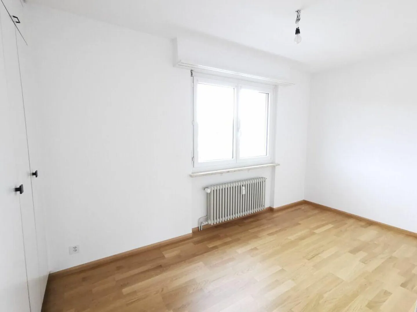 Bellissimo appartamento attico 5 ½ con grande terrazza sul tetto - Foto 8 di 13