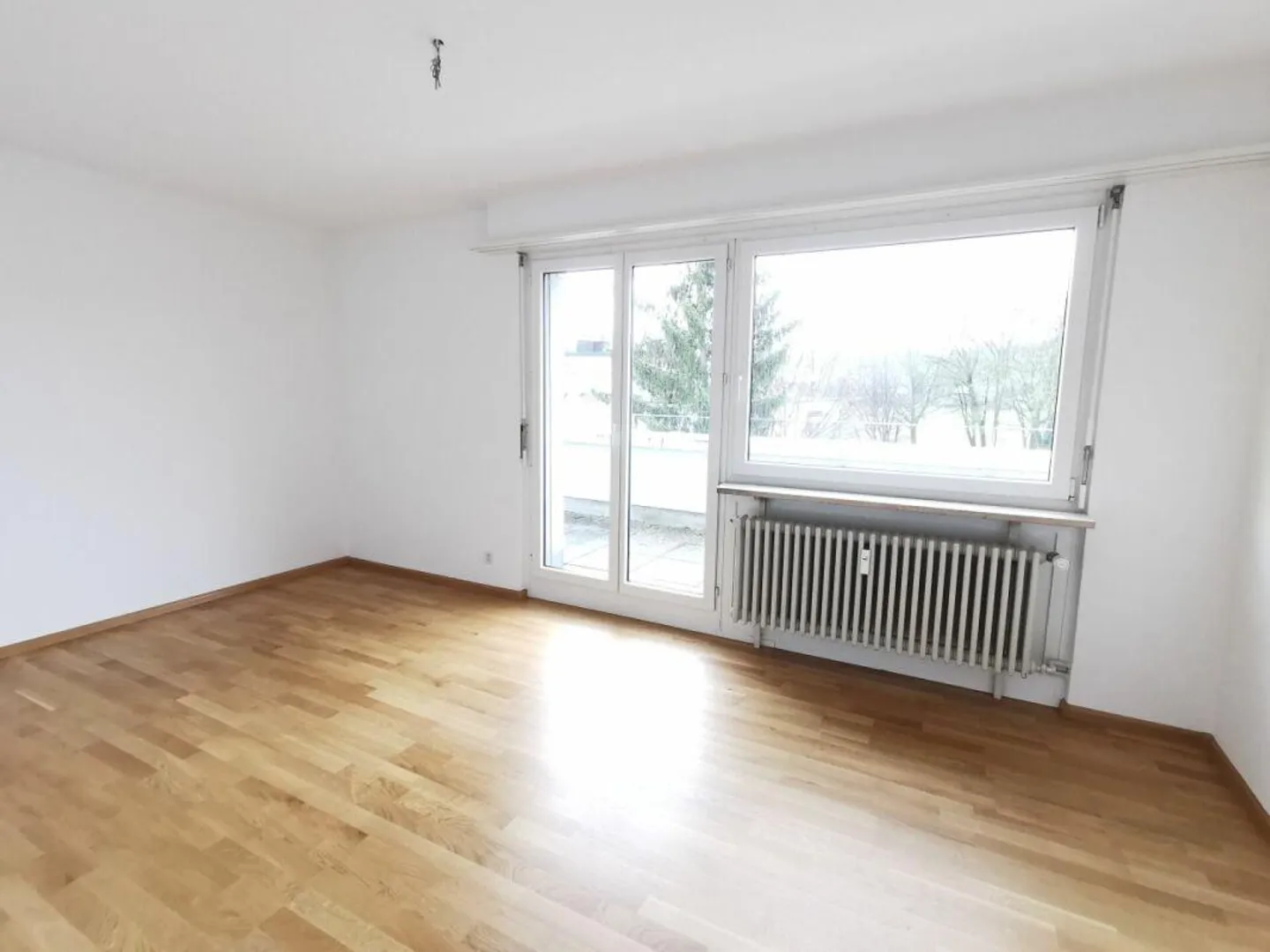 Bellissimo appartamento attico 5 ½ con grande terrazza sul tetto - Foto 10 di 13