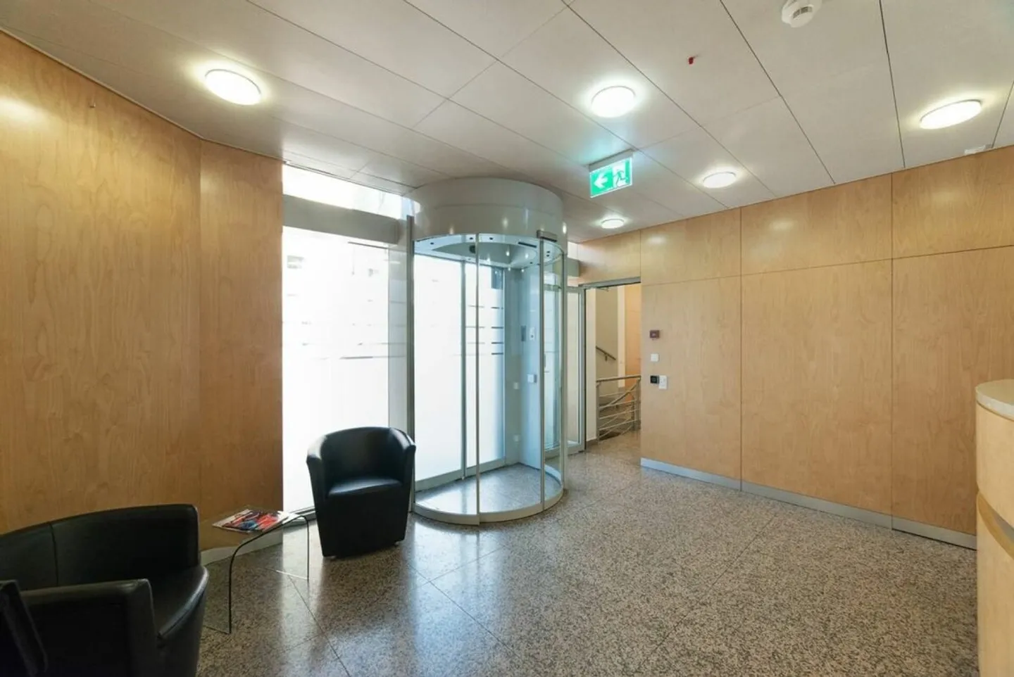 Independent Prestige Property for Office Use - Photo 3 of 4