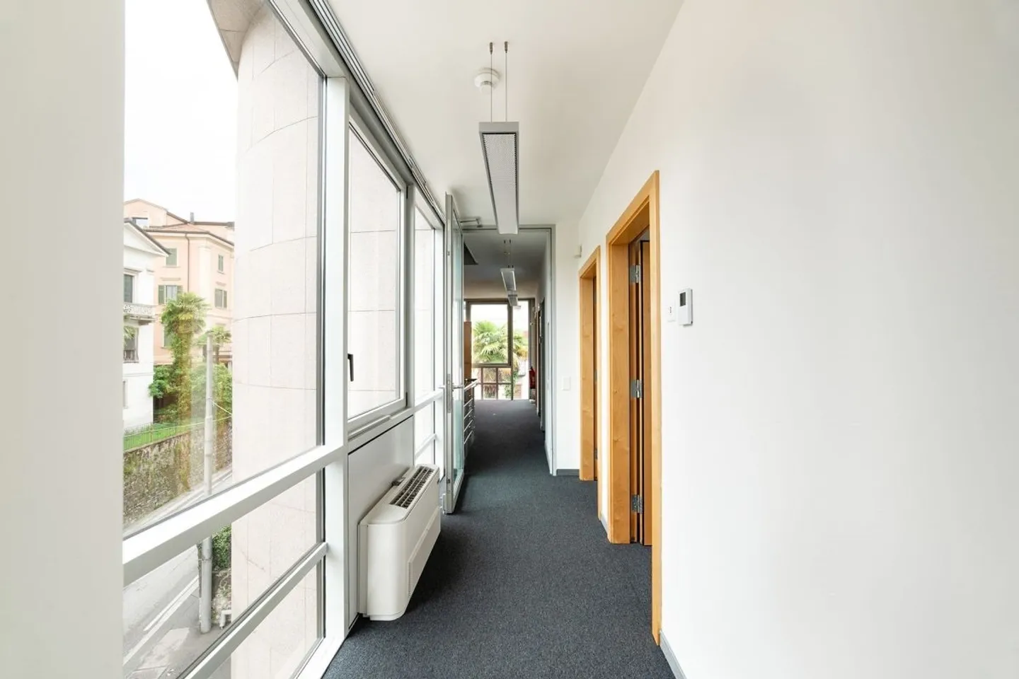 Independent Prestige Property for Office Use - Photo 4 of 4