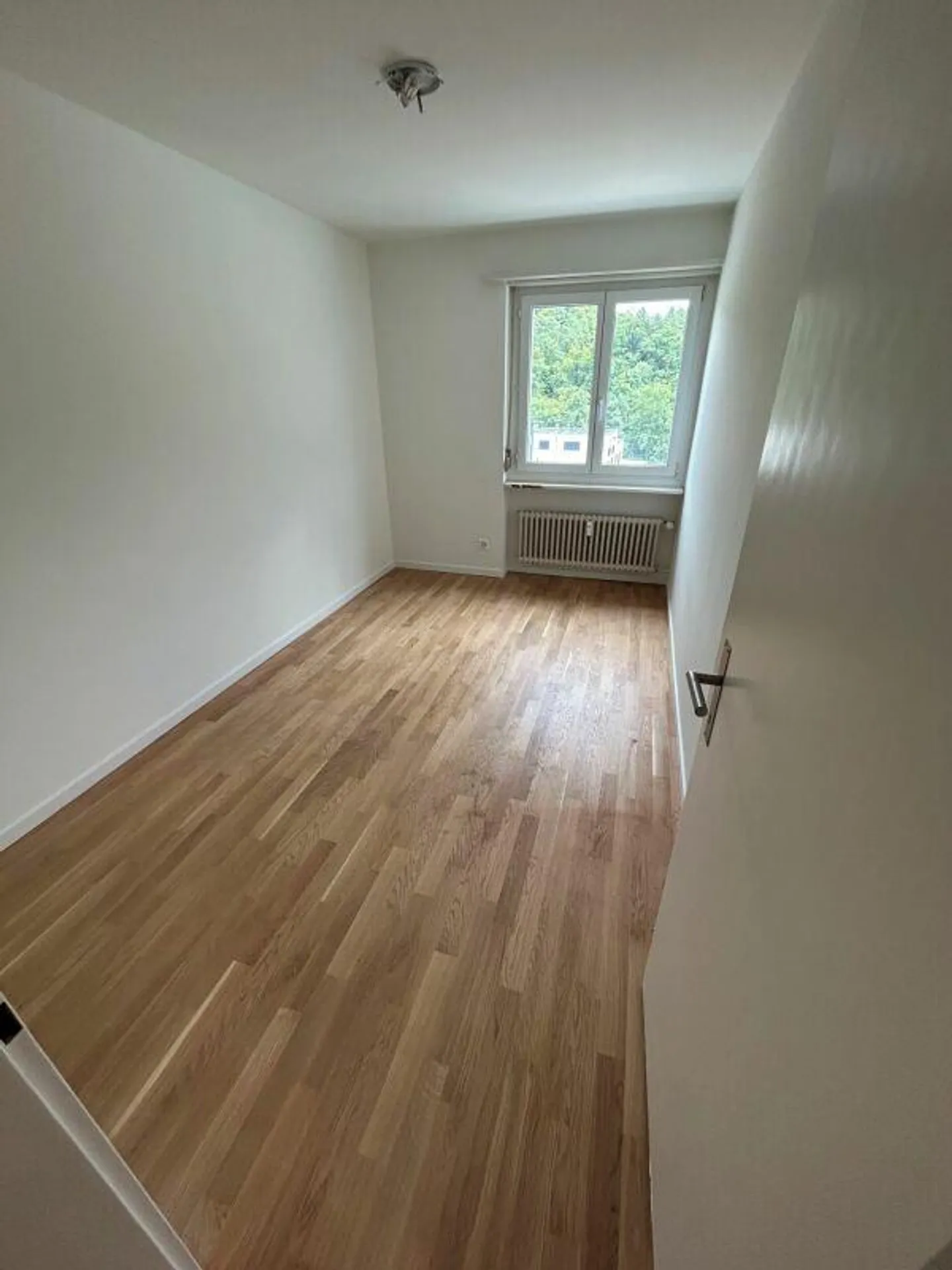 Renovated 3.5-room apartment - Photo 7 of 12