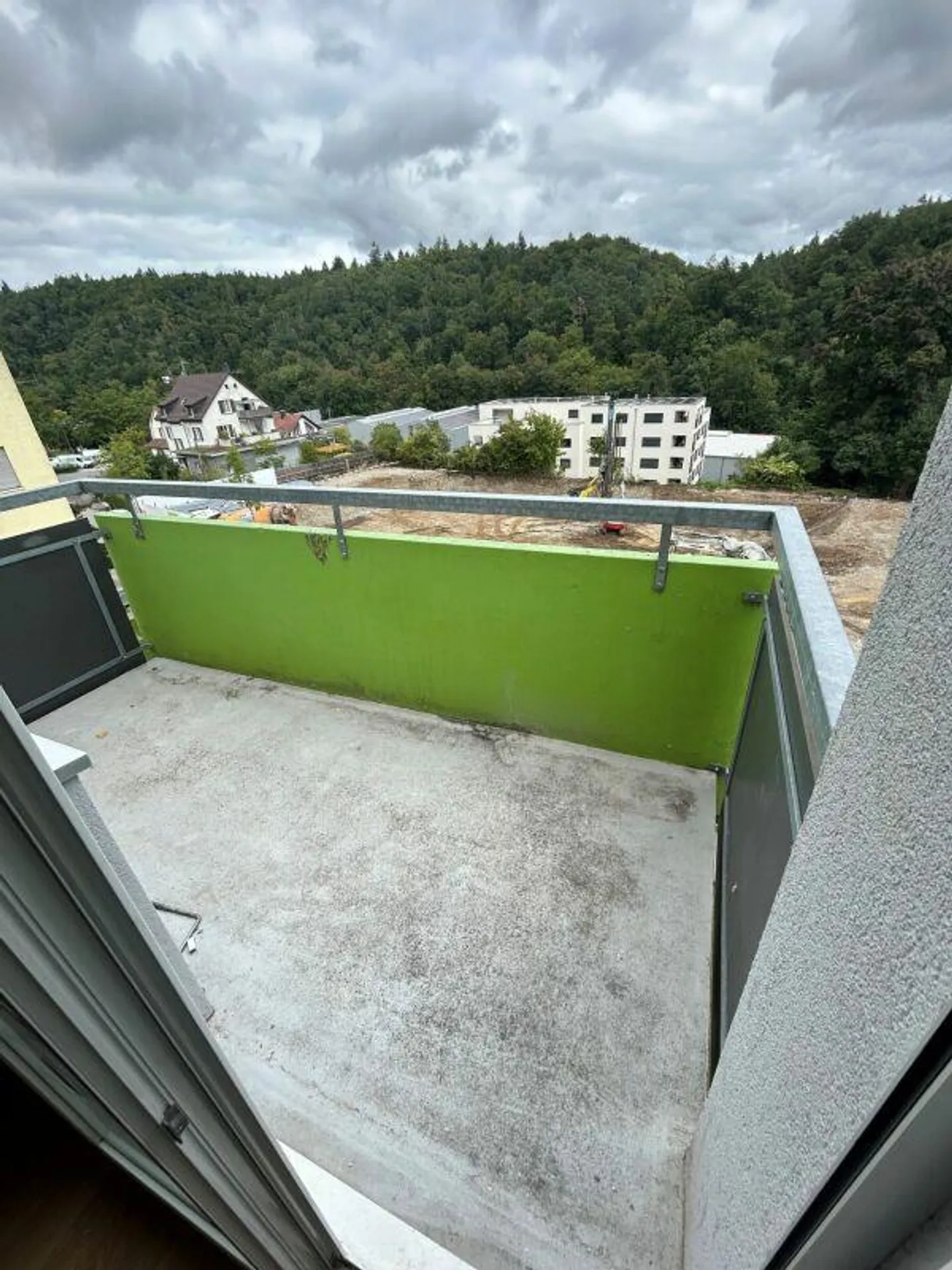 Renovated 3.5-room apartment - Photo 10 of 12