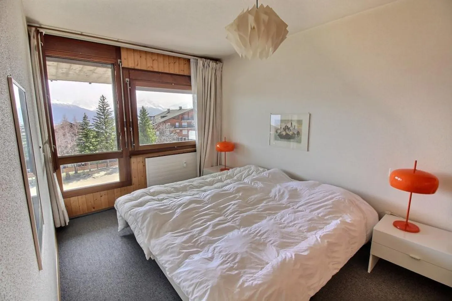 Studio for weekly rental in the pedestrian area of the village square - Photo 4 of 10