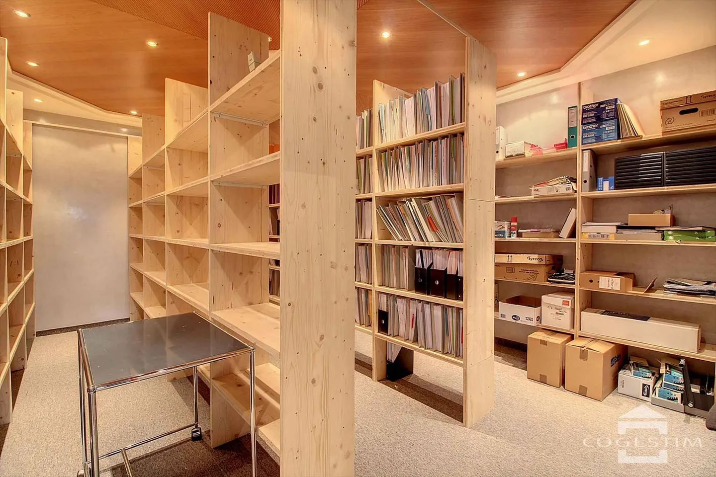 Office 9 rooms - Photo 9 of 12