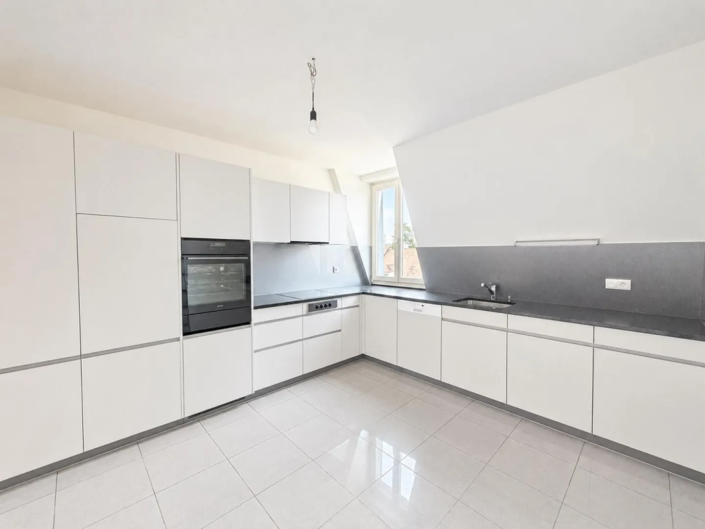 Renovierte Maisonettewohnung - Foto 2 von 12