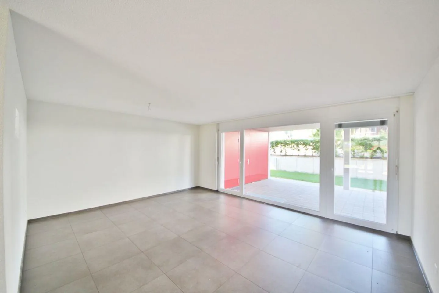 Grosszügige 4½-Zimmer-Gartenwohnung - Foto 3 von 12